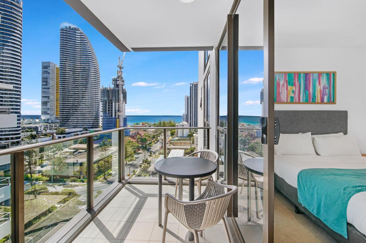 The Eureka Gold Coast Residence On Broadbeach ภายนอก รูปภาพ