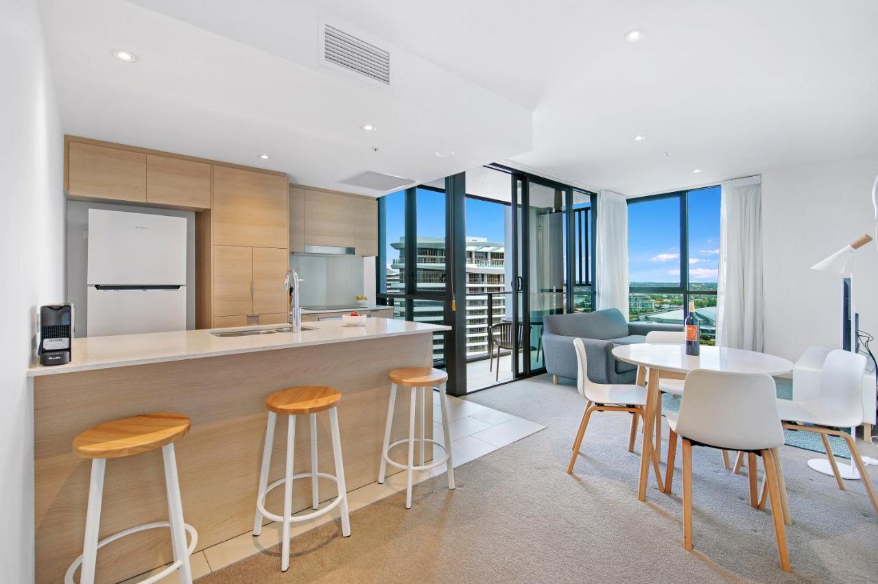 The Eureka Gold Coast Residence On Broadbeach ภายนอก รูปภาพ