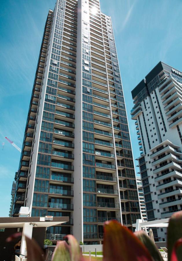 The Eureka Gold Coast Residence On Broadbeach ภายนอก รูปภาพ