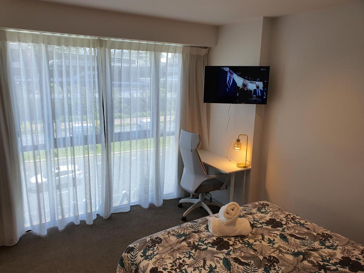 The Eureka Gold Coast Residence On Broadbeach ภายนอก รูปภาพ