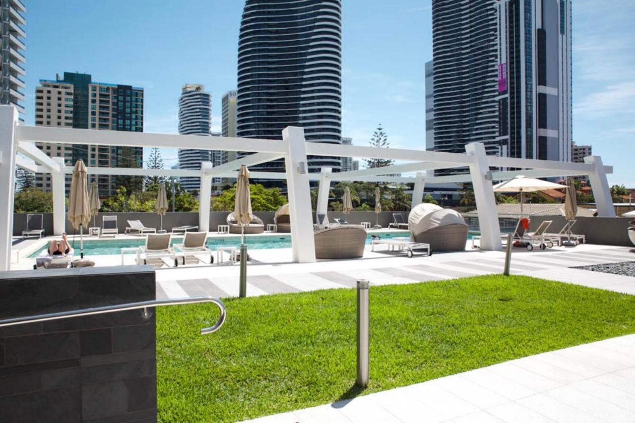 The Eureka Gold Coast Residence On Broadbeach ภายนอก รูปภาพ