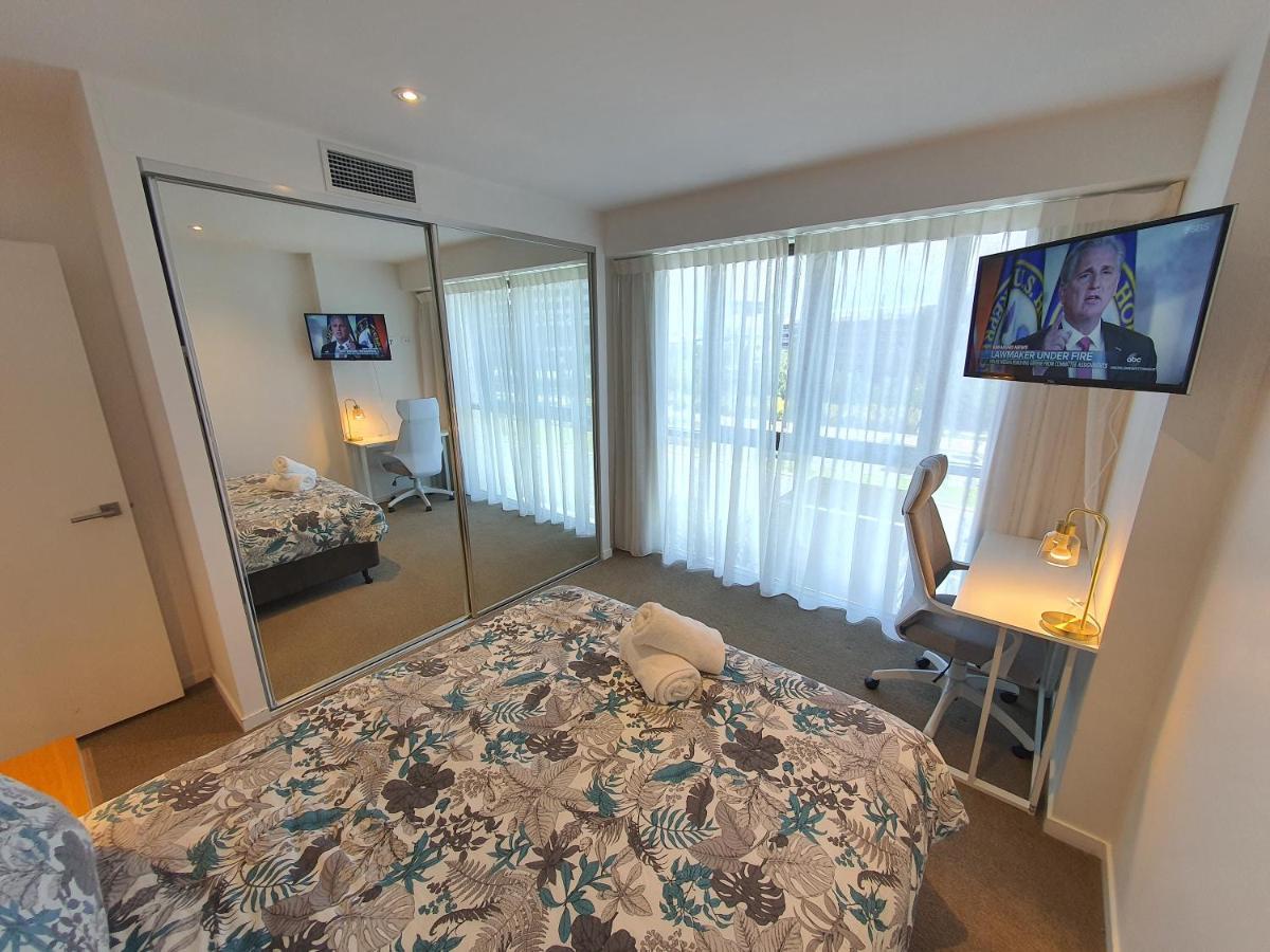 The Eureka Gold Coast Residence On Broadbeach ภายนอก รูปภาพ