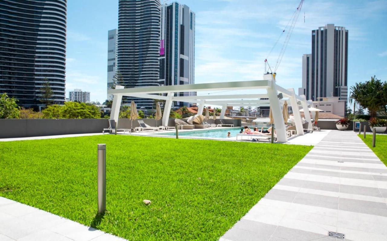 The Eureka Gold Coast Residence On Broadbeach ภายนอก รูปภาพ